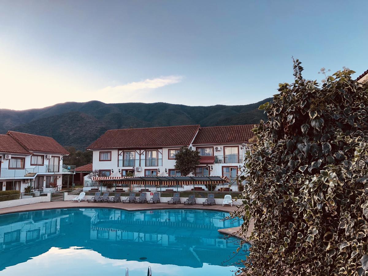 Hotel Resort Piemonte Ojos Buenos エクステリア 写真
